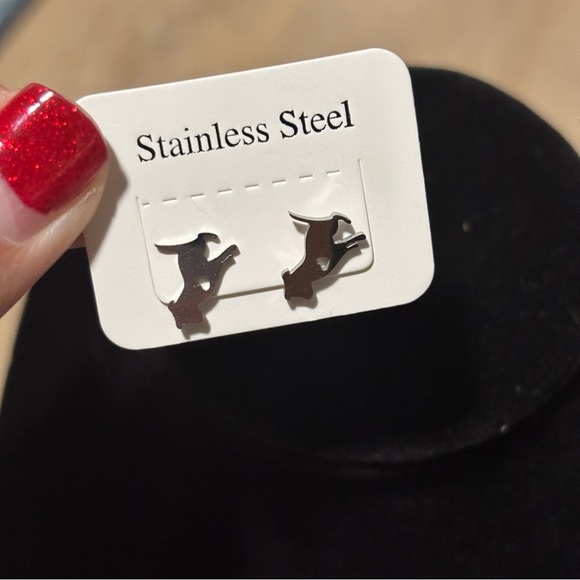 Stainless Steel Puppy Dog and Heart Stud Earrings, NIB - Perfect for Dog Lovers - Picture 6 of 9